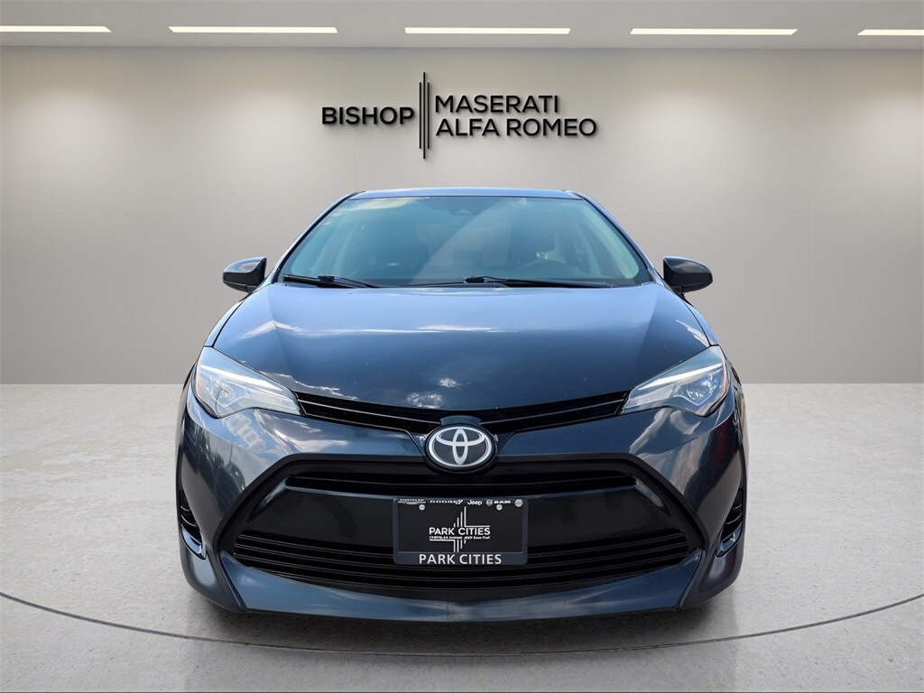 2018 Toyota Corolla LE photo 2