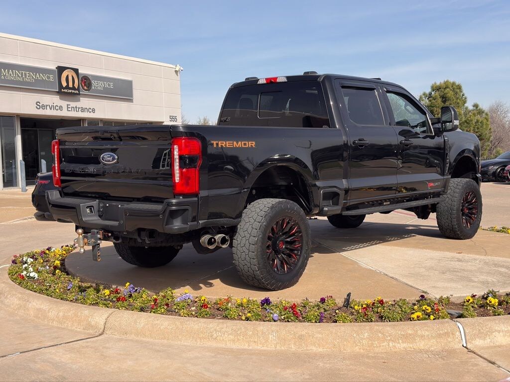 Used 2023 Ford F-350SD Lariat Truck