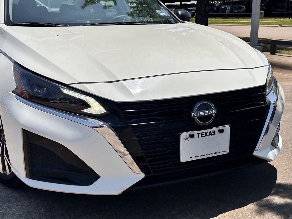 Used 2025 Nissan Altima 2.5 SV Sedan