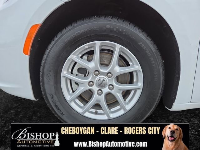 2023 Chrysler Pacifica Touring L - Photo 27