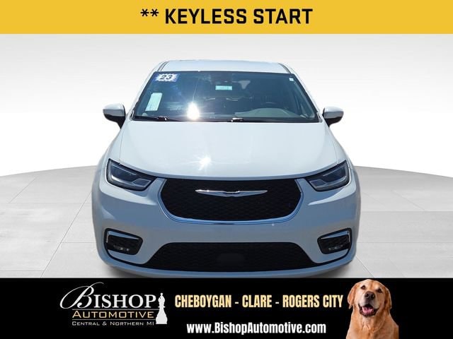 2023 Chrysler Pacifica Touring L - Photo 15