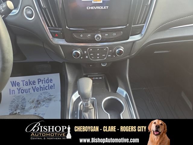 2023 Chevrolet Traverse LT Cloth image 18