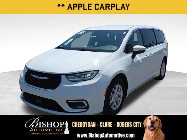 2023 Chrysler Pacifica Touring L image 9