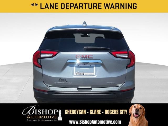 2023 GMC Terrain SLE image 12