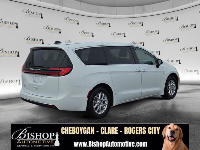 2023 Chrysler Pacifica Touring L - Photo 23