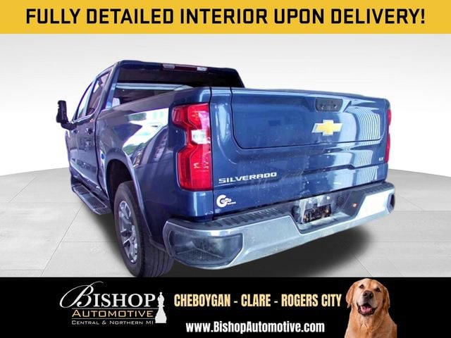 2024 Chevrolet Silverado 1500 LT image 3
