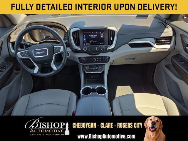 2020 GMC Terrain SLT image 3