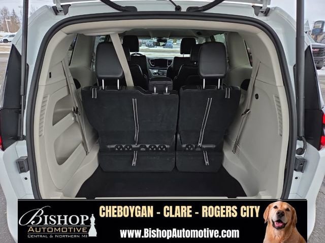 2023 Chrysler Pacifica Touring L - Photo 34