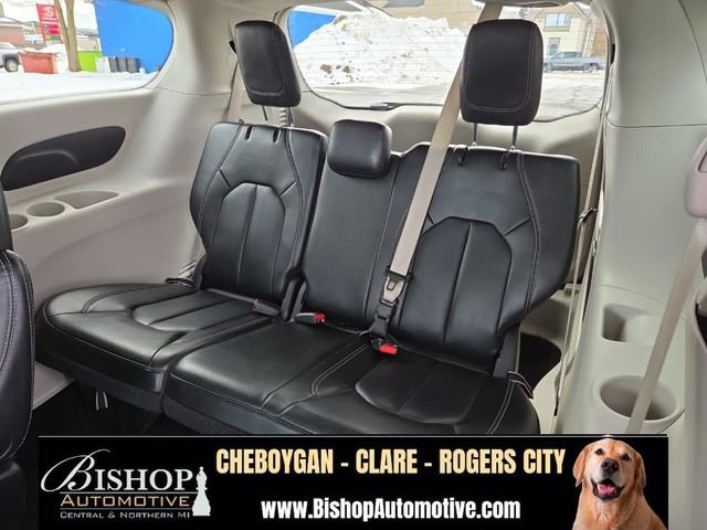2023 Chrysler Pacifica Touring L - Photo 33