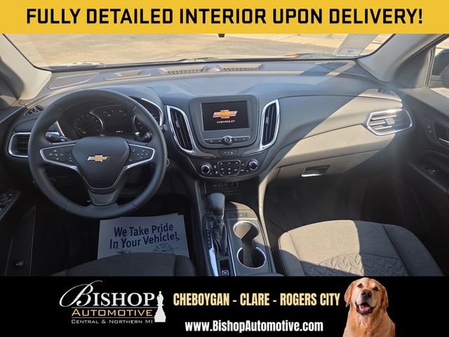 2023 Chevrolet Equinox LT vehicle photo 3