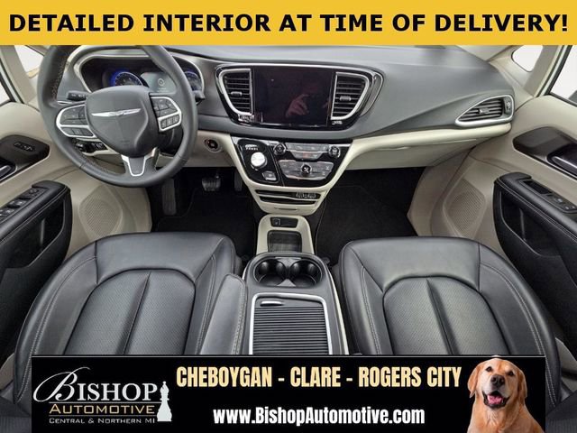 2023 Chrysler Pacifica Touring L - Photo 6