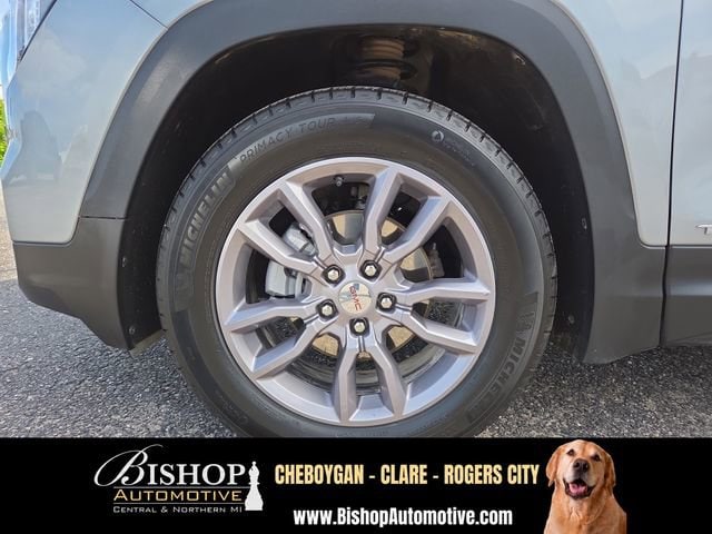 2024 GMC Terrain SLT image 16