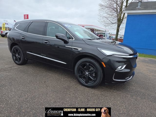 2024 Buick Enclave Essence AWD's photo