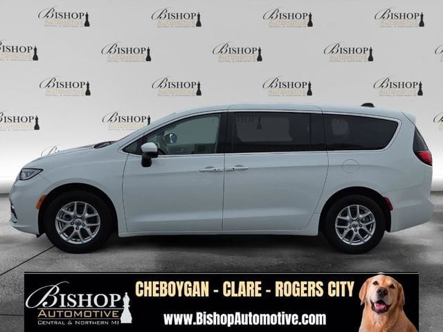 2023 Chrysler Pacifica Touring L - Photo 20