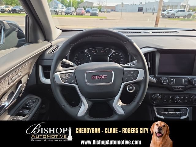 2024 GMC Terrain SLT image 12
