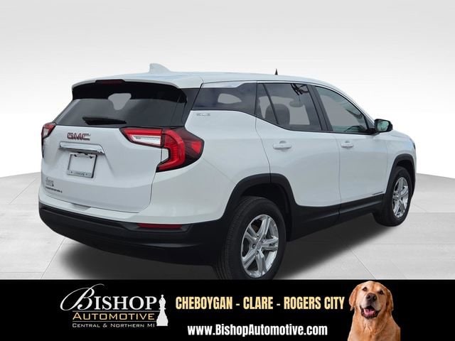 2024 GMC Terrain SLE image 18