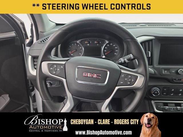 2024 GMC Terrain SLE image 12