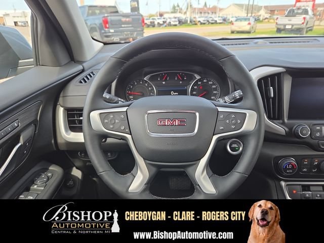 2024 GMC Terrain SLT image 18
