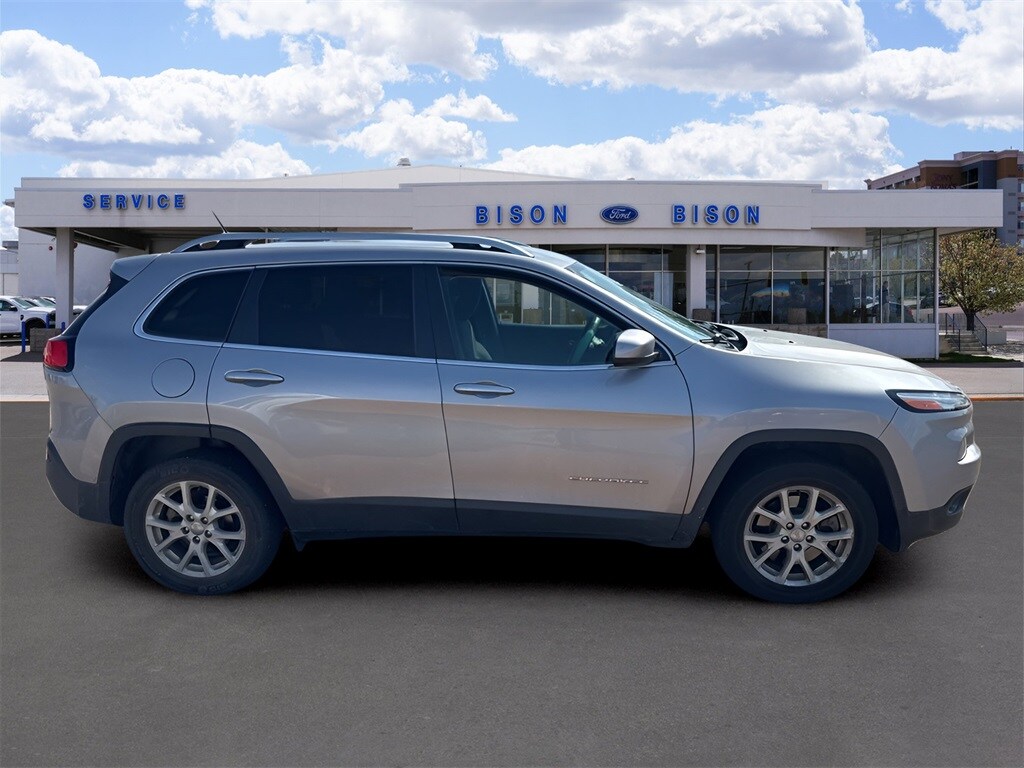Used 2017 Jeep Cherokee Latitude with VIN 1C4PJLCB7HW572072 for sale in Great Falls, MT