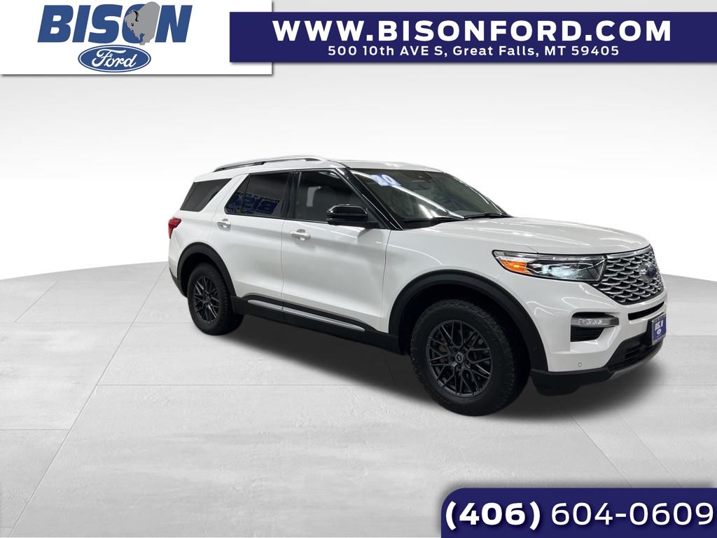 2020 Ford Explorer Platinum's photo