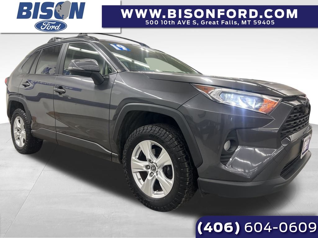 2019 Toyota RAV4 XLE's photo