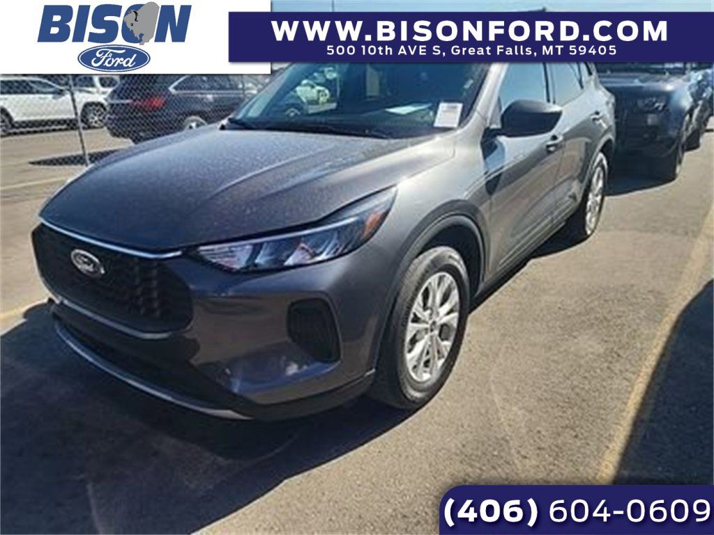 2024 Ford Escape Active's photo