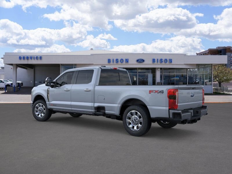 2025 Ford F-350 Lariat photo 4