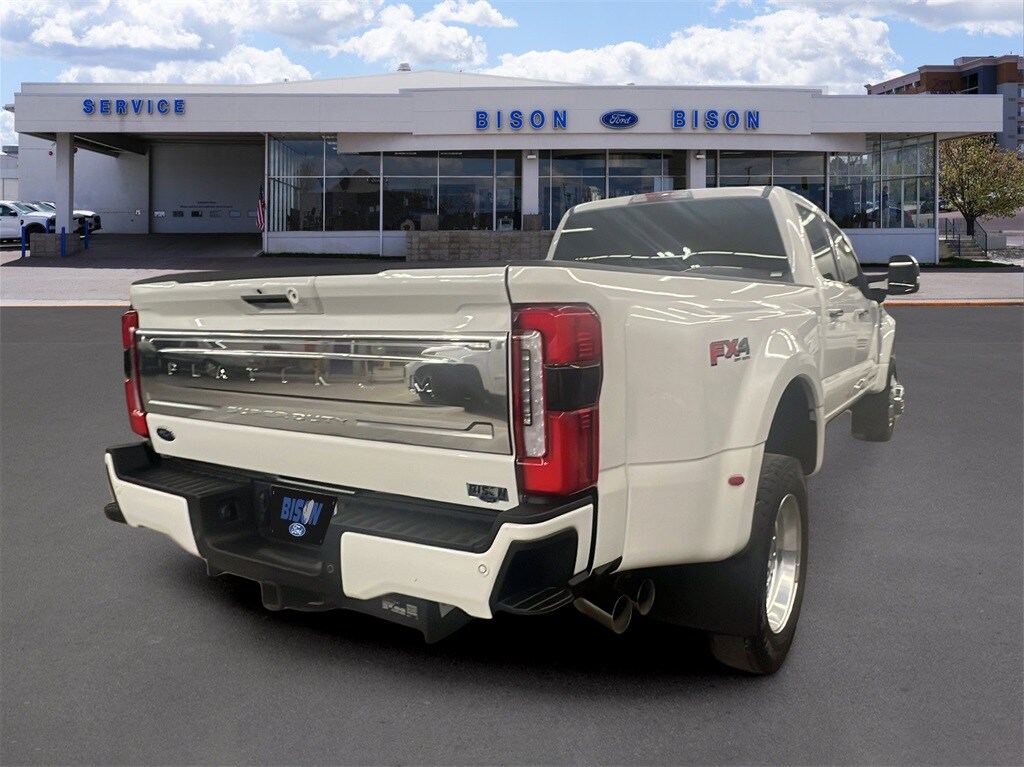 2024 Ford F-450 photo 2