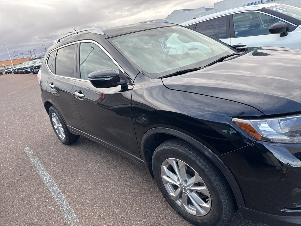 Used 2015 Nissan Rogue SV SUV