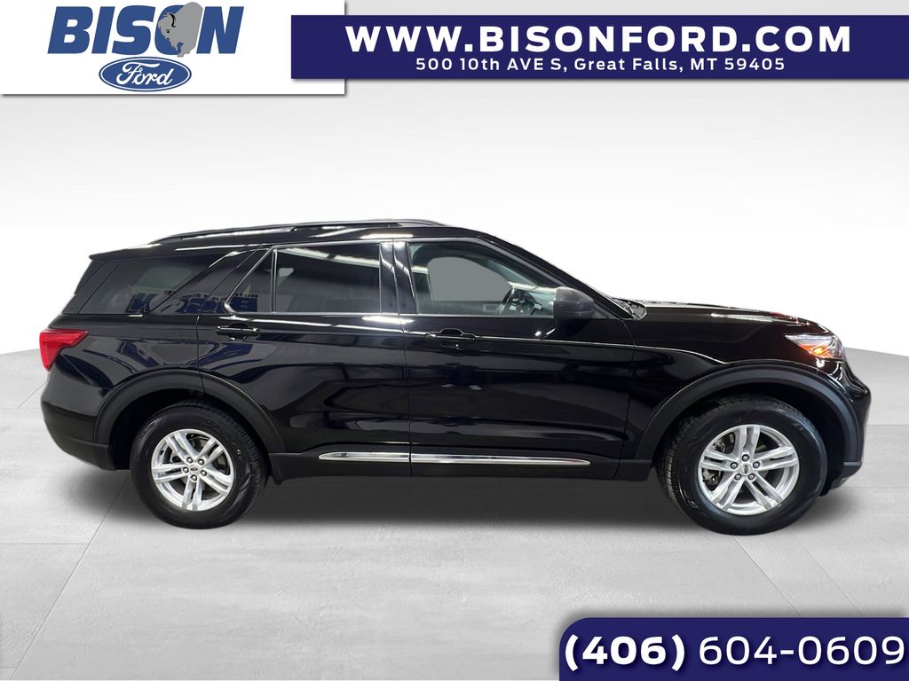 2024 Ford Explorer XLT's photo