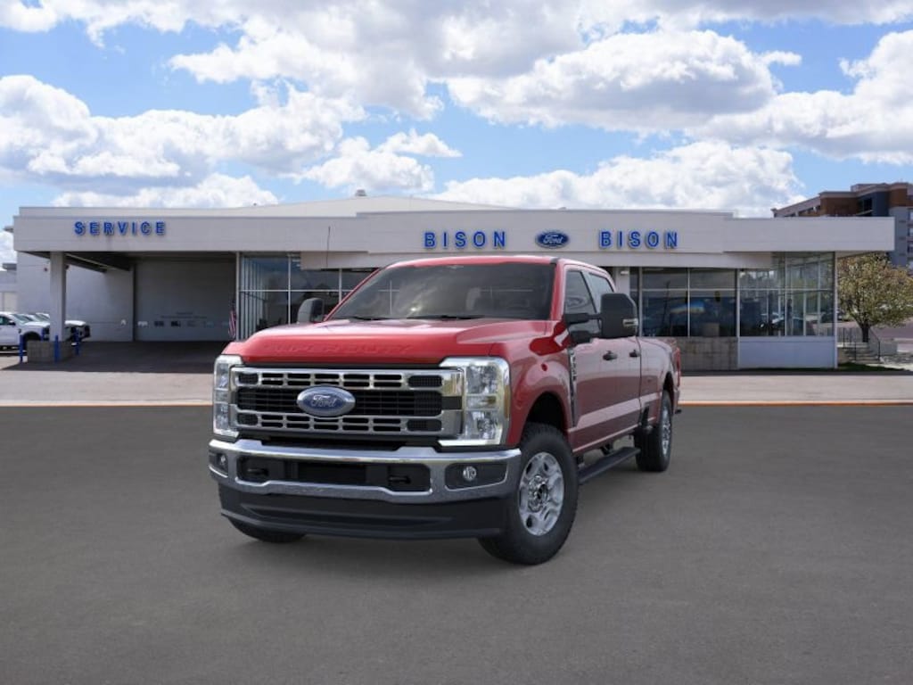 New 2026 Ford F-350 XLT Truck Crew Cab