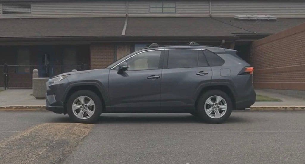 2019 Toyota RAV4 XLE's photo