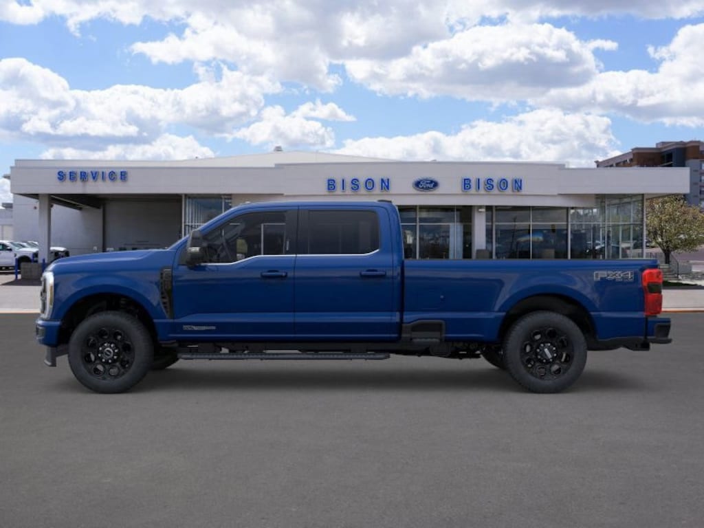 New 2026 Ford F-350 Lariat Truck Crew Cab