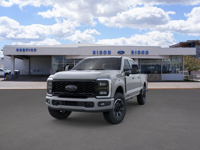 2026 Ford F-250 Lariat photo 2