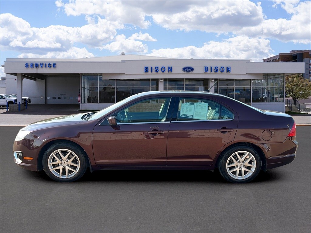 2012 Ford Fusion SEL photo 2