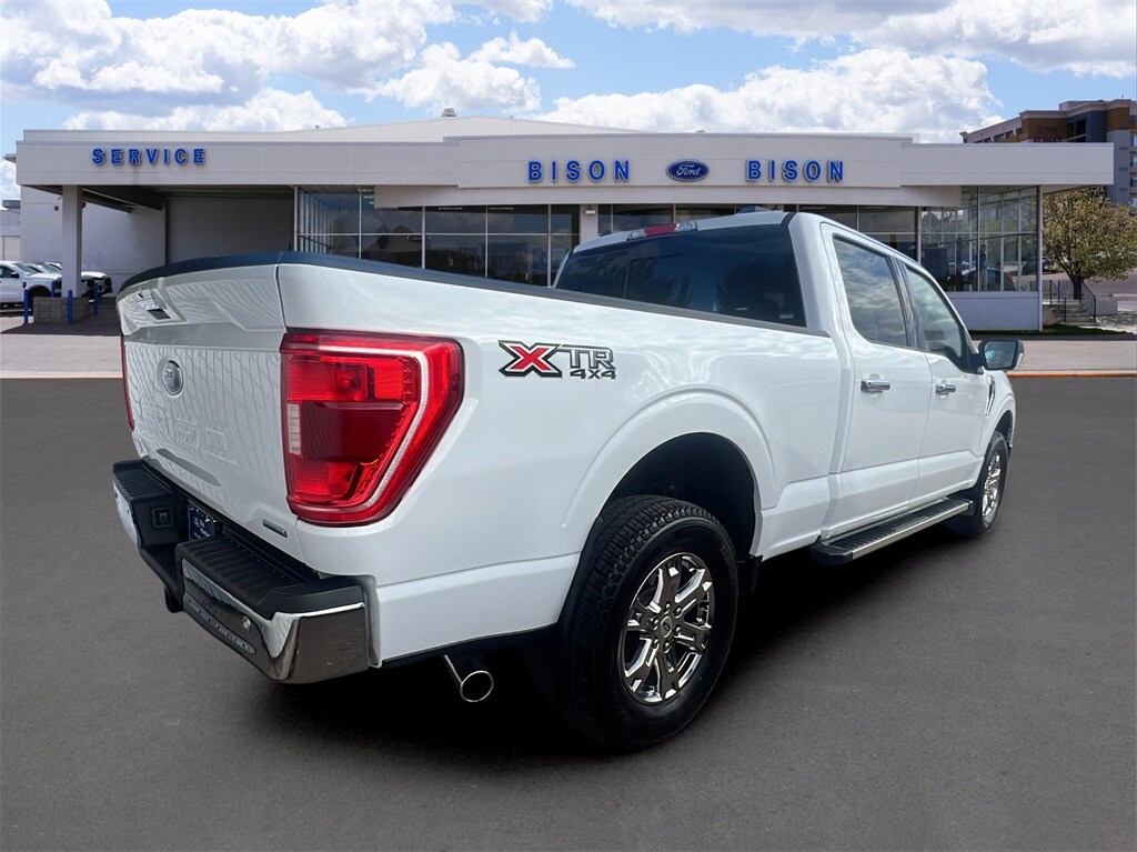 2023 Ford F-150 XLT photo 3