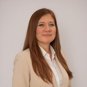 Staff member KALI DUBOSE from ID_9bd26c599807