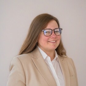 Staff member BRITTANY GILBERT from ID_6cb90fe54c99