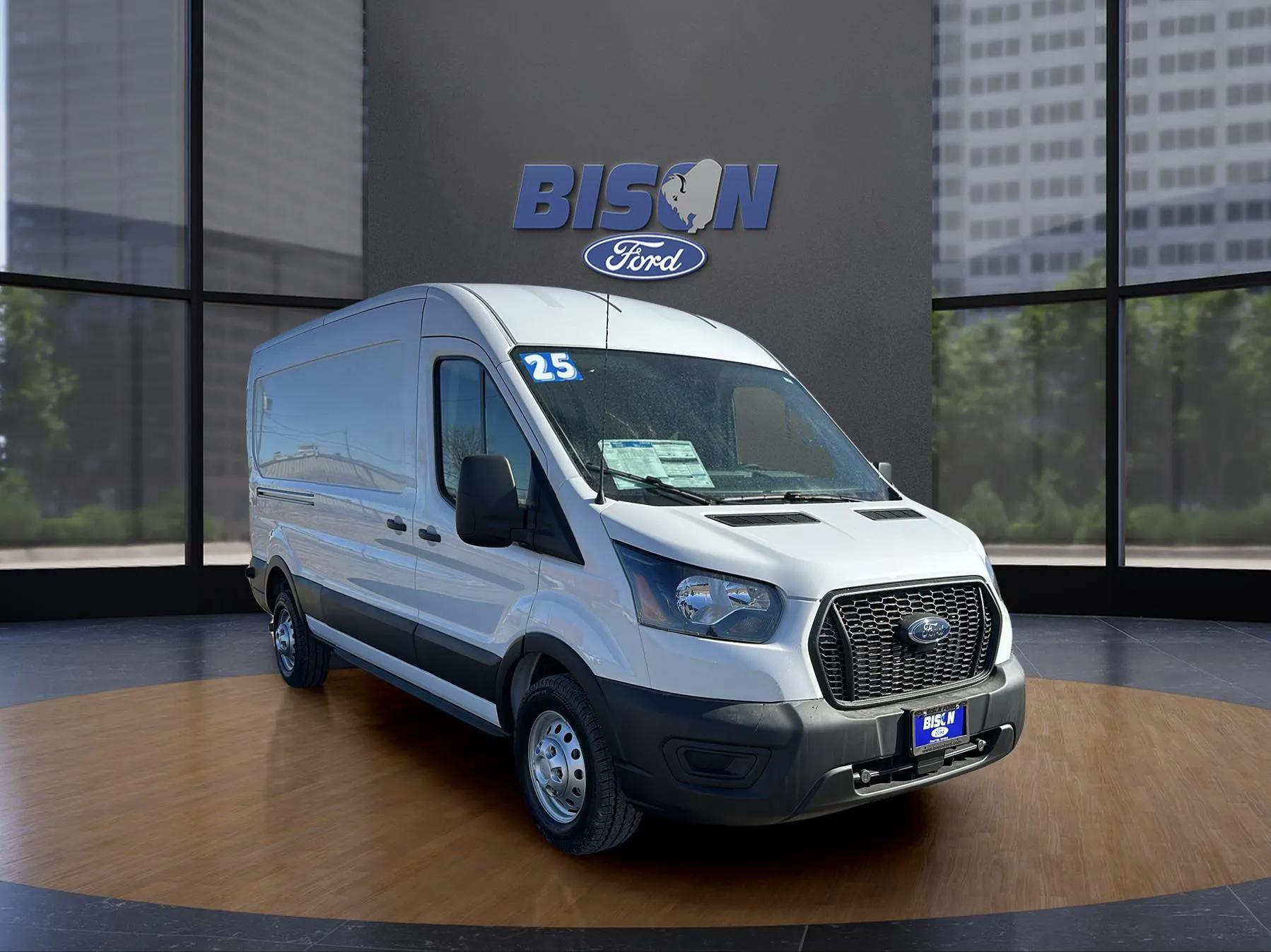 2025 Ford Transit photo 2