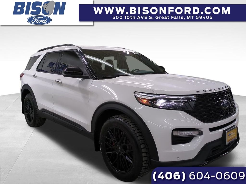 2023 Ford Explorer ST's photo