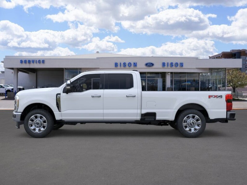 New 2026 Ford F-350 Lariat Truck Crew Cab