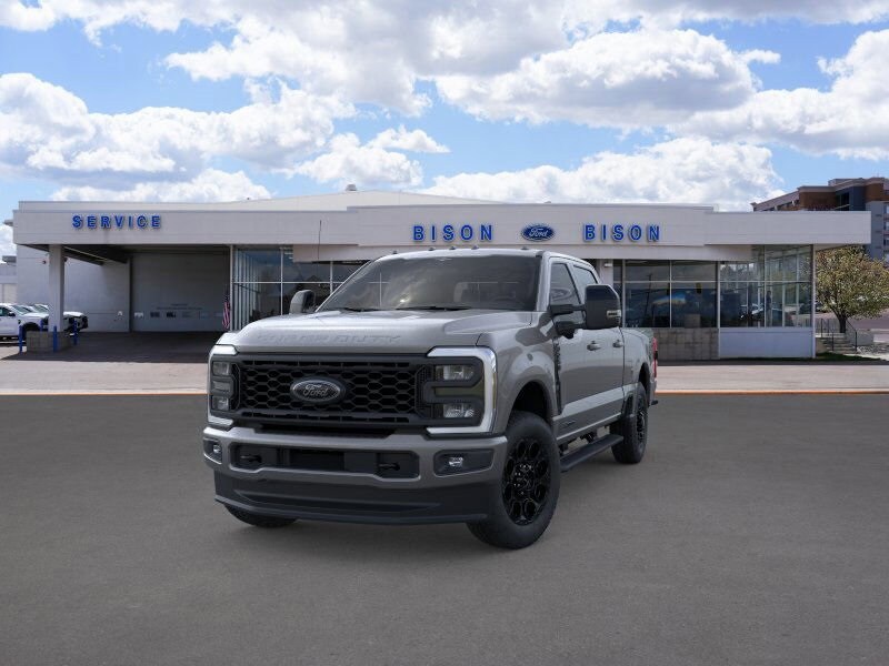 2025 Ford F-250 Lariat photo 2