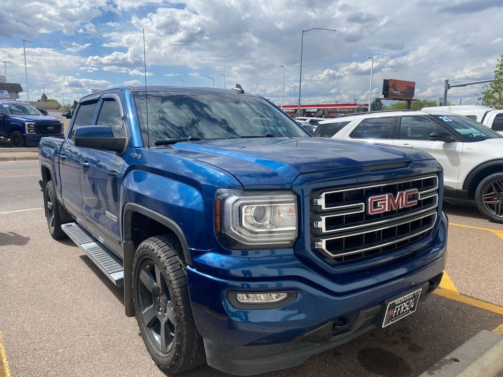2018 GMC Sierra 4WD Crew Cab Short Box SLE's photo