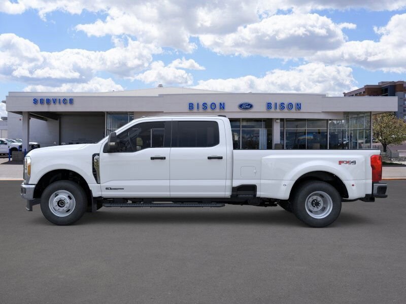 2026 Ford F-350 XL photo 2