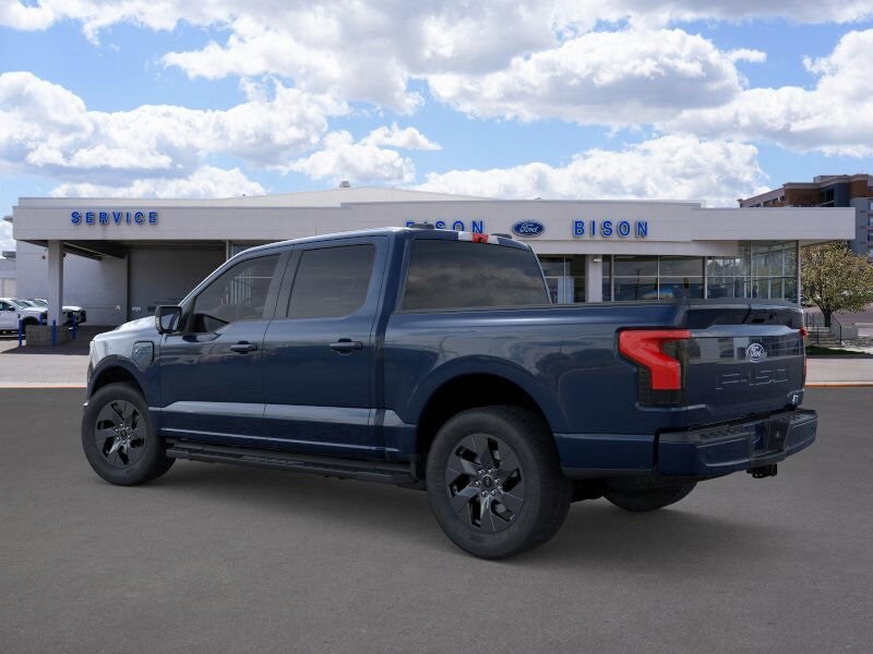 2025 Ford F-150 Lightning photo 4