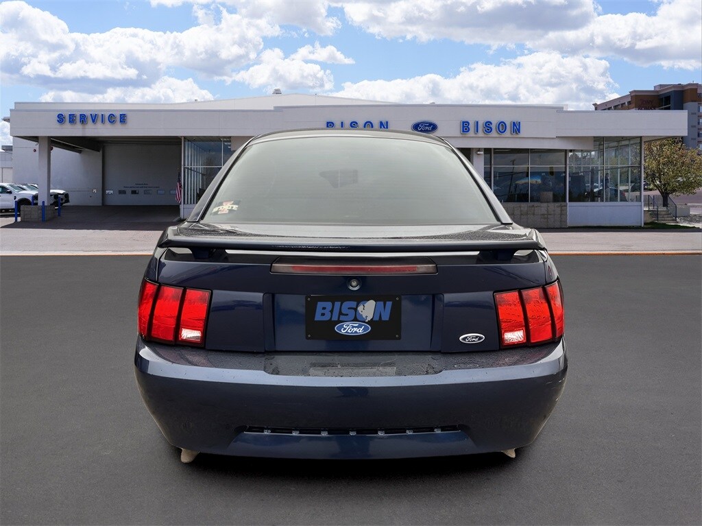 Used 2002 Ford Mustang V6 Coupe