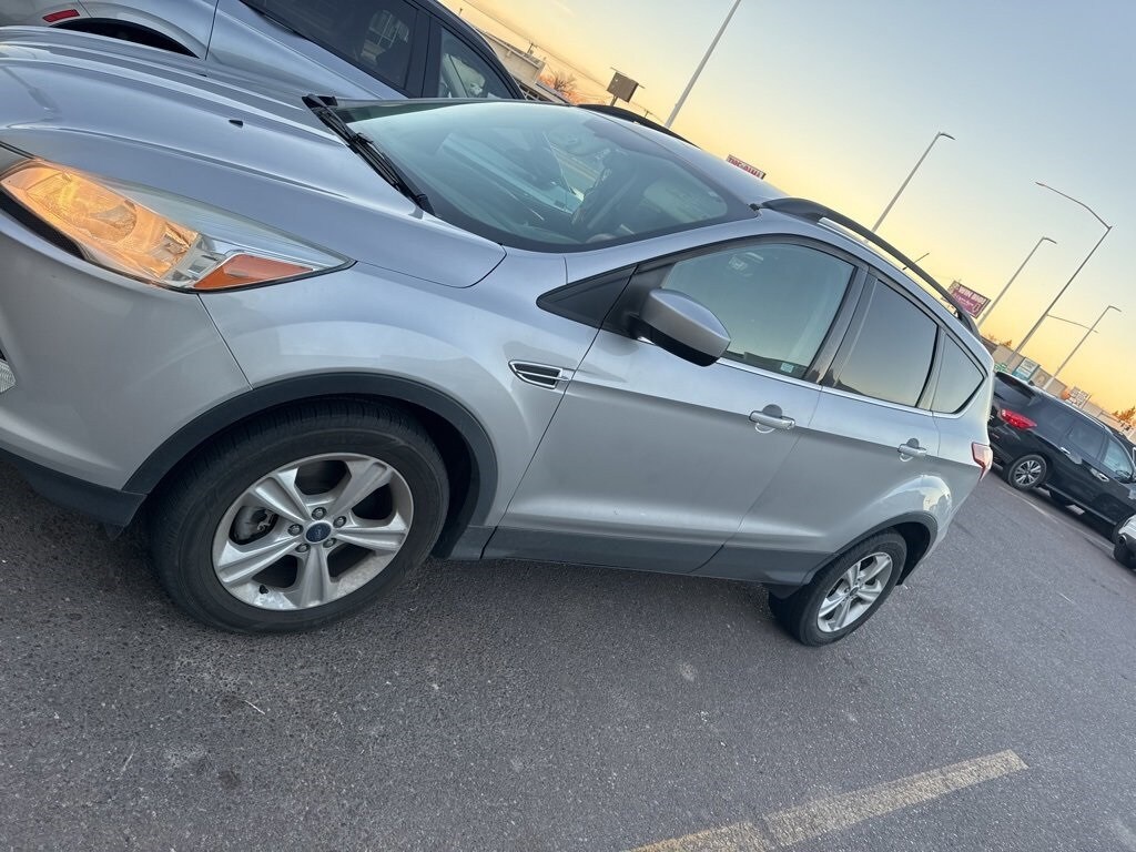 Used 2015 Ford Escape SE SUV