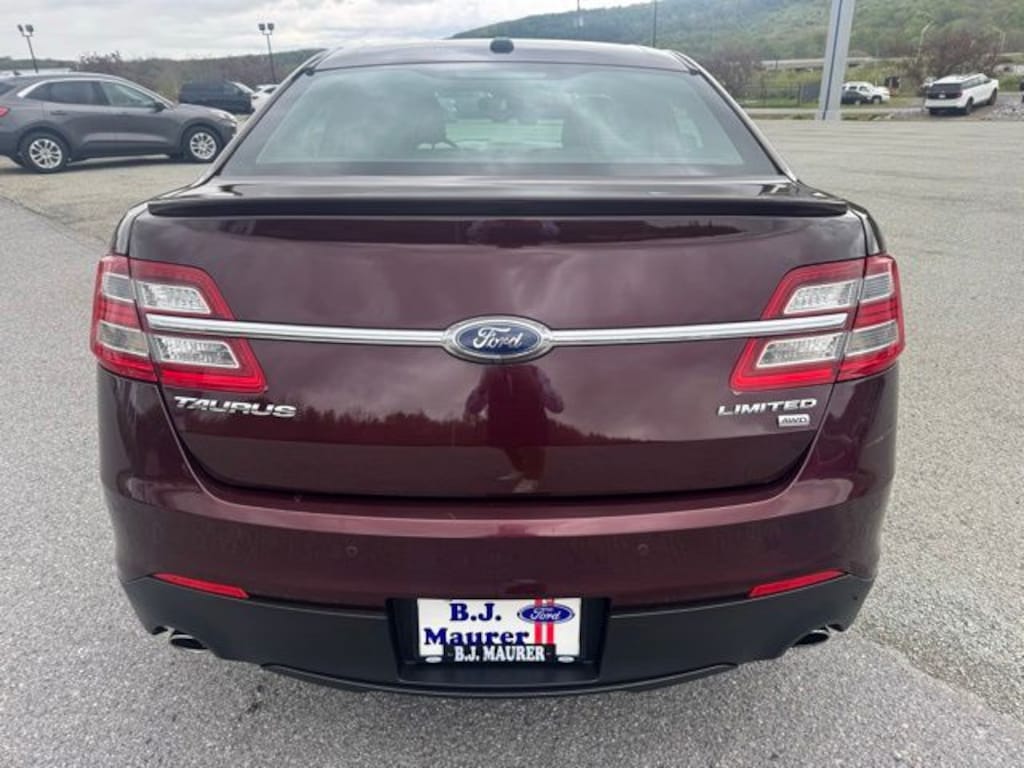 Used 2018 Ford Taurus Limited Sedan