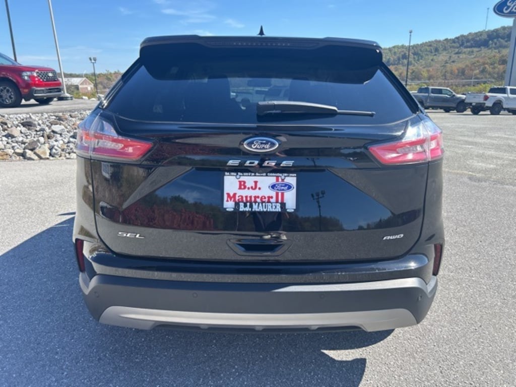Used 2024 Ford Edge SEL SUV