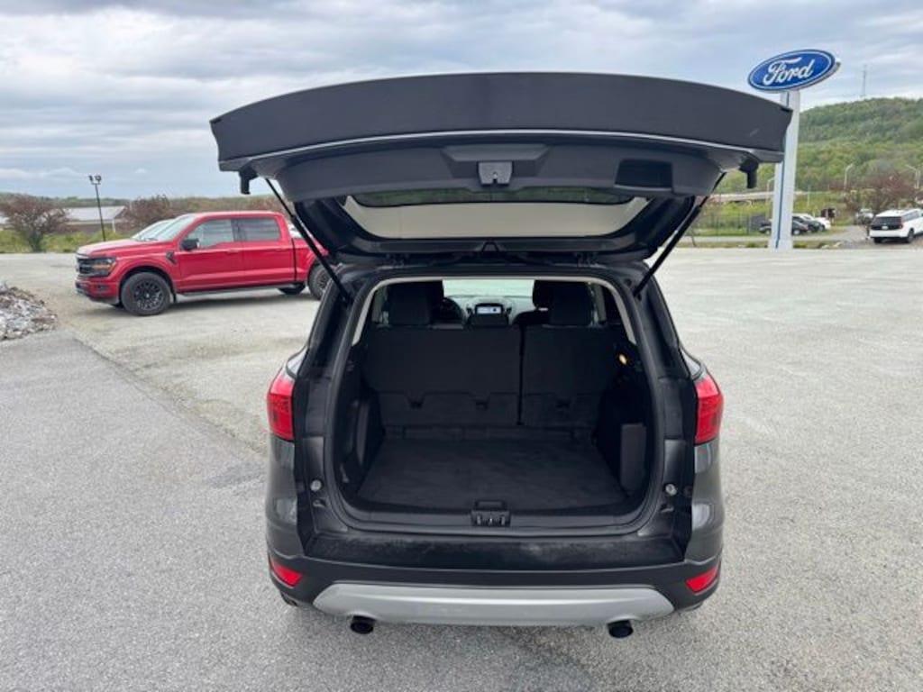 Used 2019 Ford Escape SE SUV